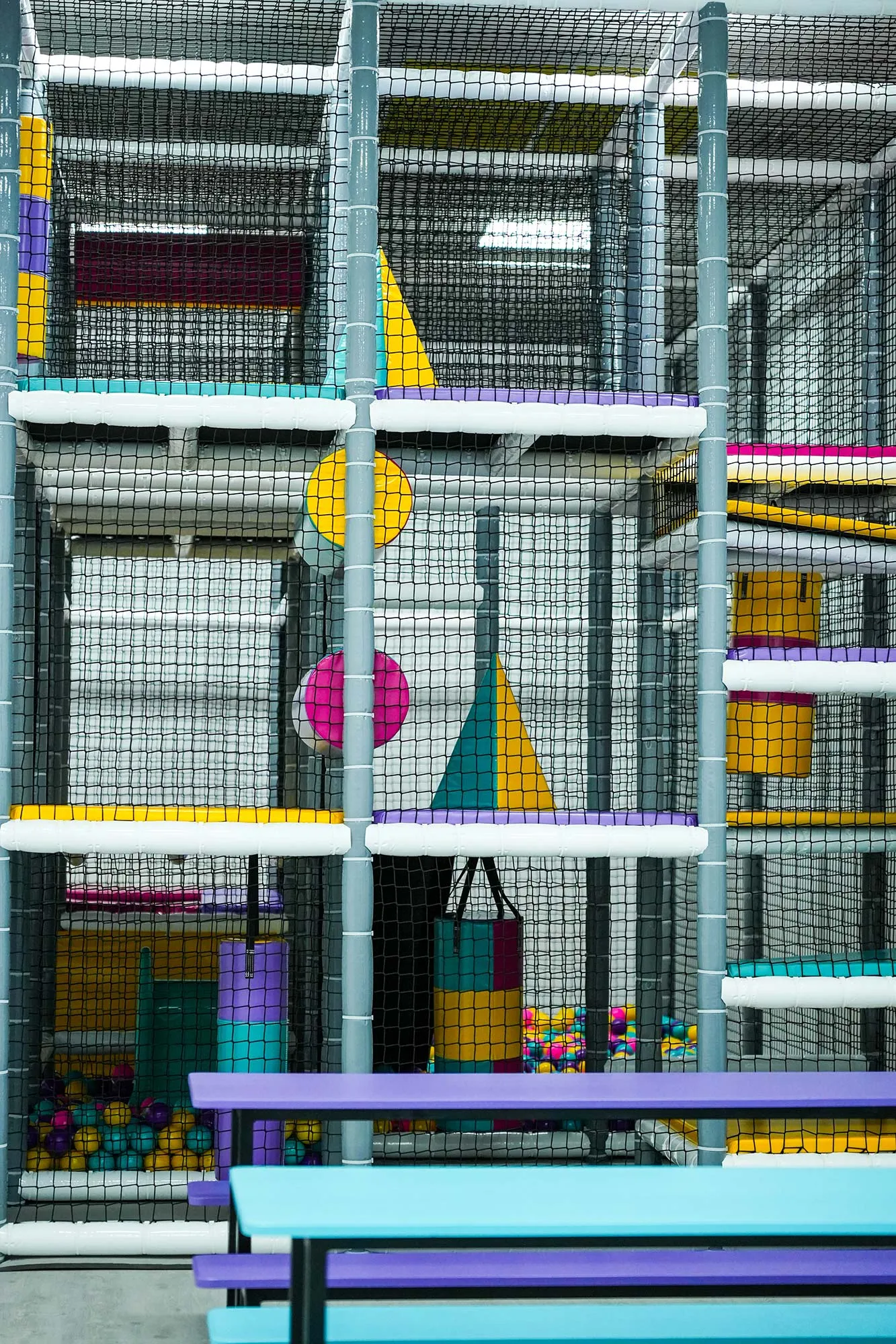 Tres niveles parque infantil en Jaén Ohana Park